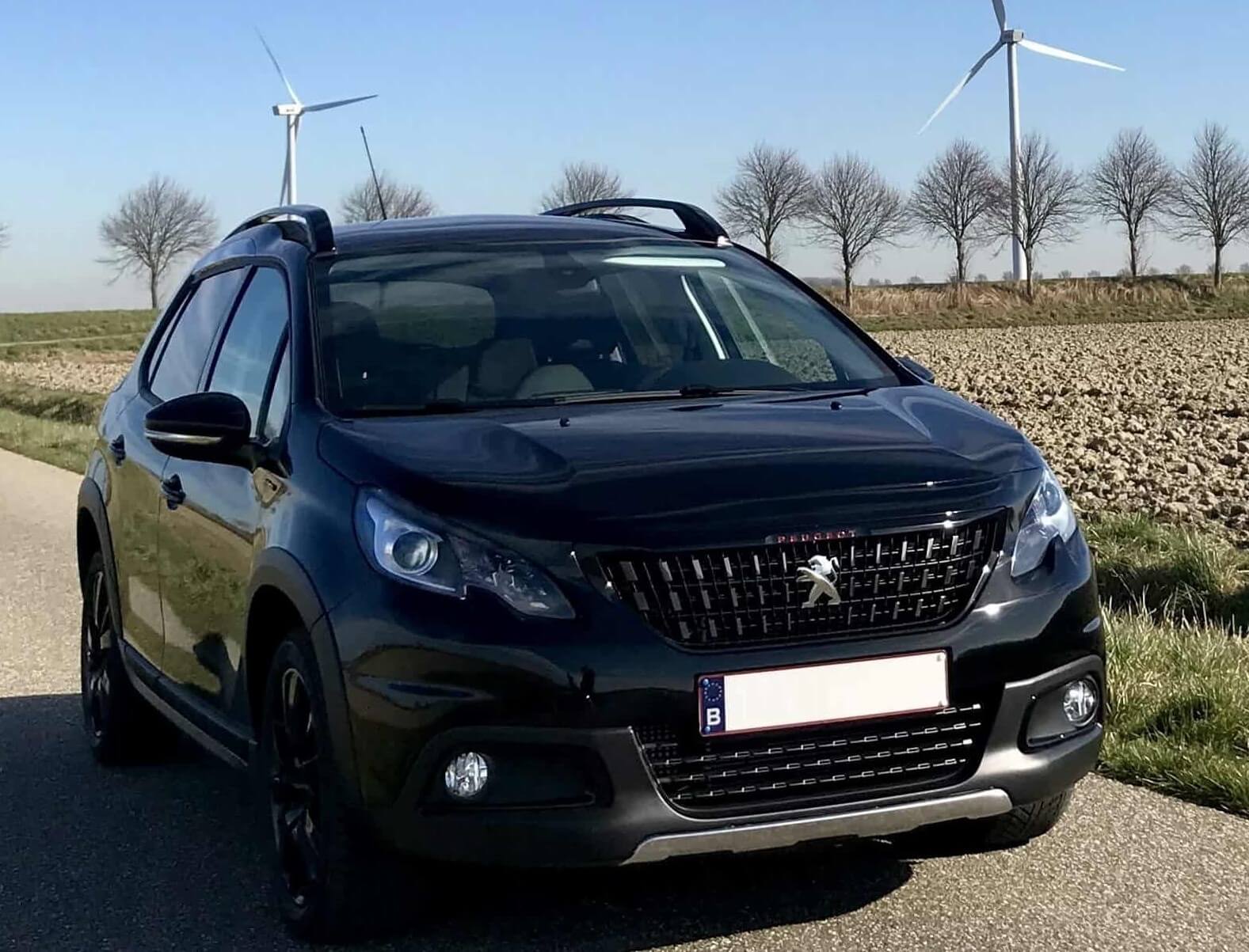 Een huurwagen peugeot 2008 inclusief GPS airconditioning bluetooth cruise control AUX USB CarPlay Connect Radio